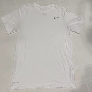 Nike Dri-FIT Men's Training White T-Shirt size small